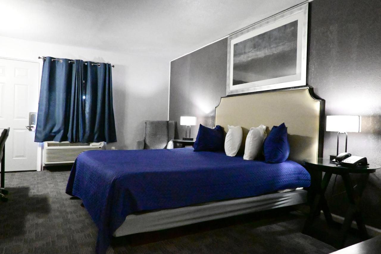 R Nite Star Inn And Suites -Home Of The Cowboys & Rangers Arlington Exterior foto