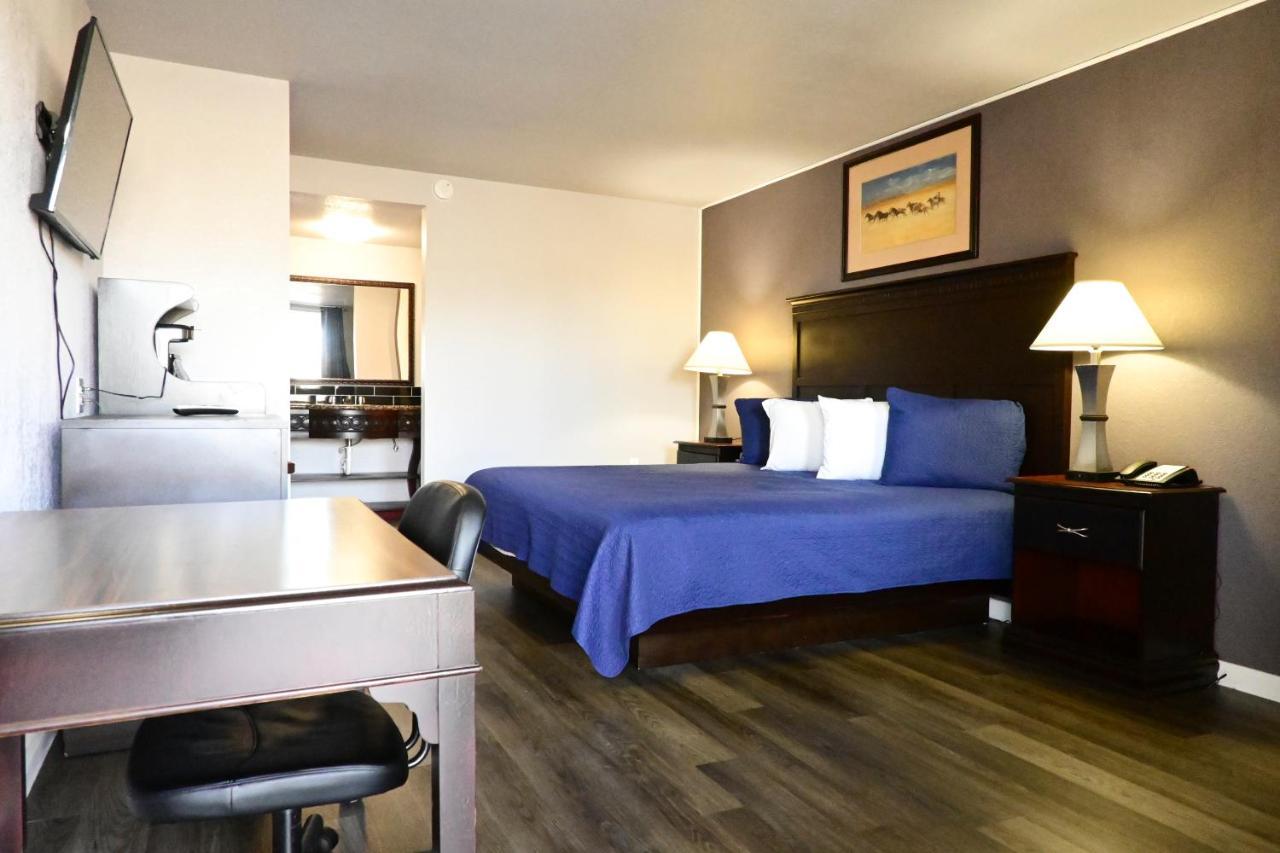 R Nite Star Inn And Suites -Home Of The Cowboys & Rangers Arlington Exterior foto